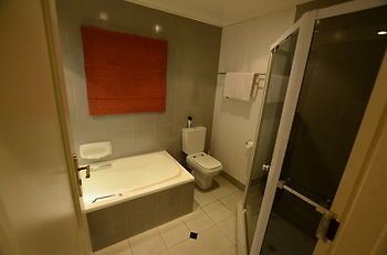 Norscot Manor Guest Lodge Sandton Luaran gambar