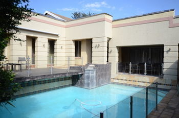Norscot Manor Guest Lodge Sandton Luaran gambar